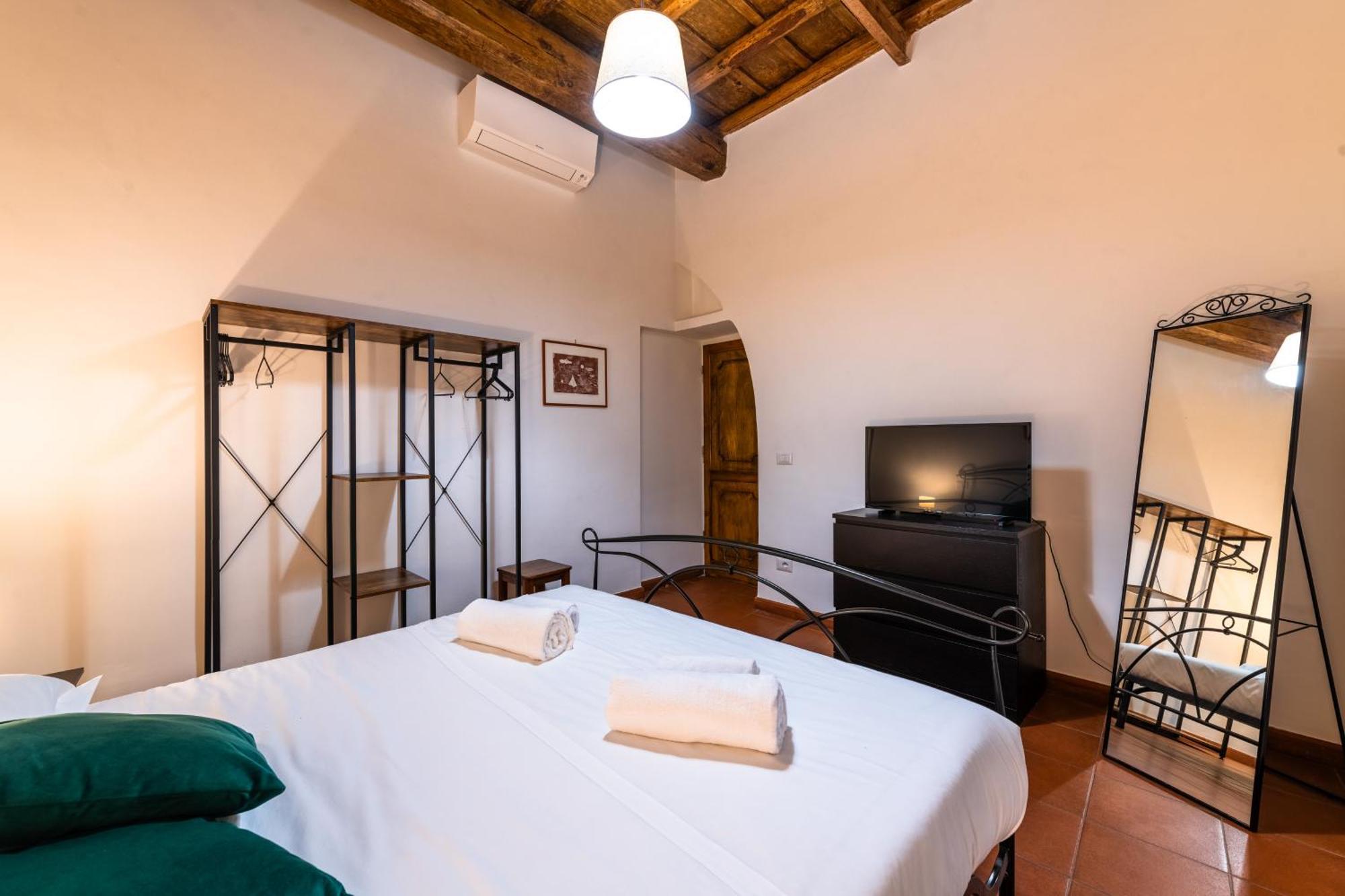 San Calisto Apartment Рим Экстерьер фото