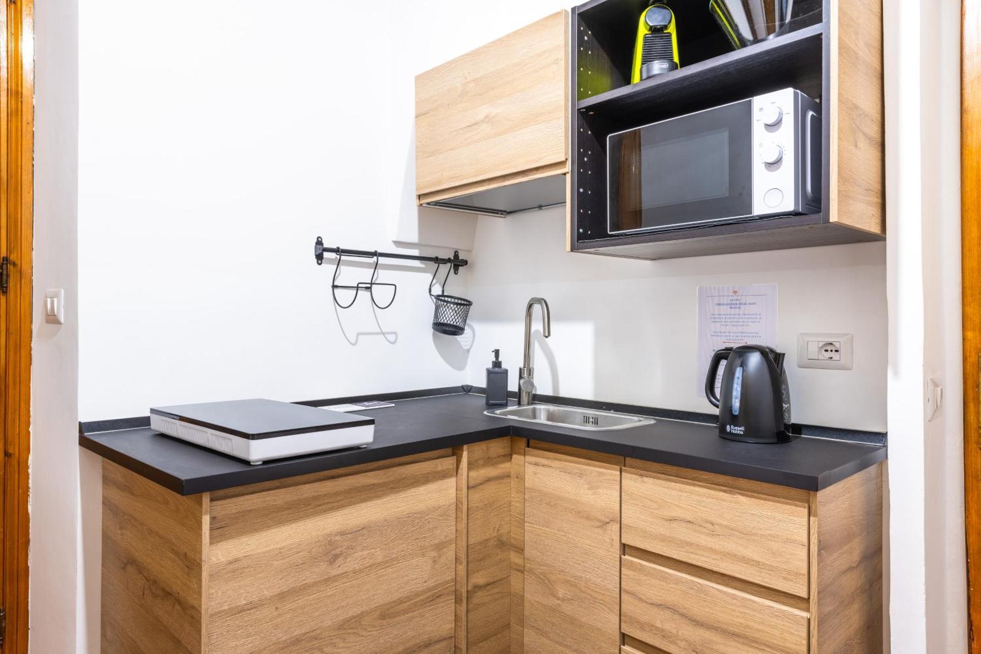 San Calisto Apartment Рим Экстерьер фото